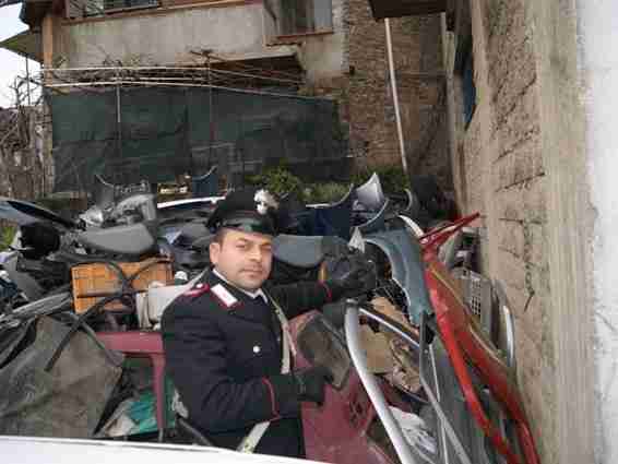 Vendevano auto rubate. Due arresti a Cinquefrondi