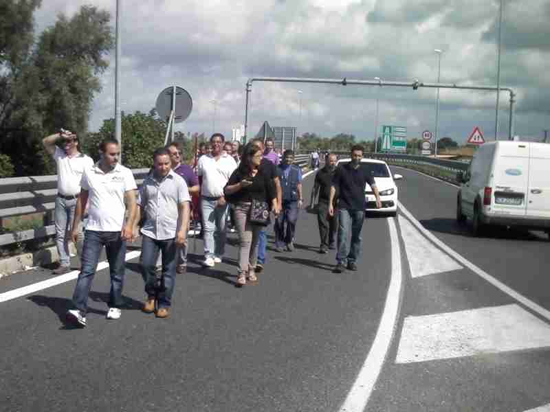 Gioia: E’ durata tre ore la protesta in autostrada dei cassintegrati della Piana