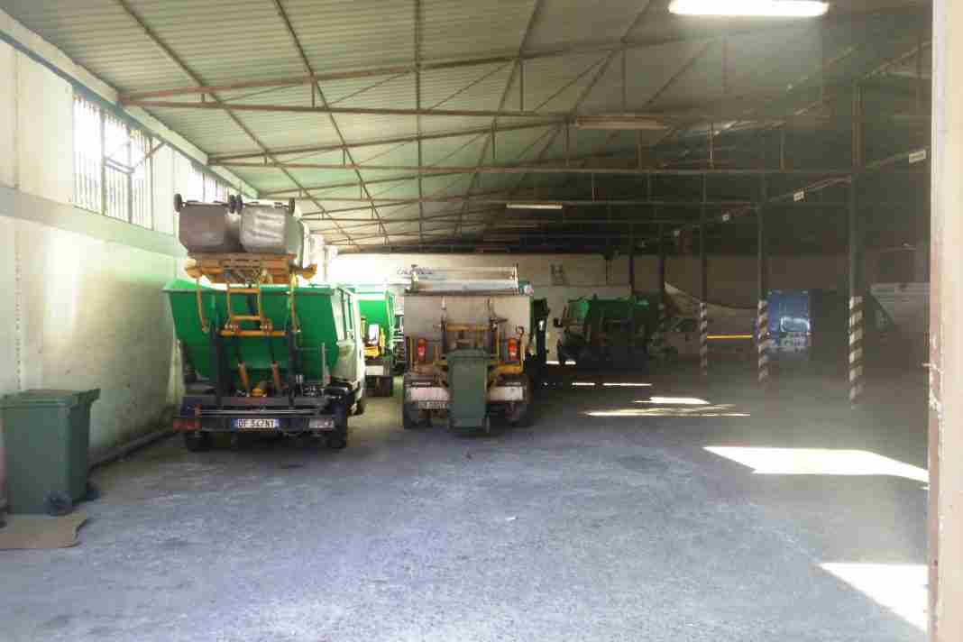 Gioia: nuovo blocco della differenziata