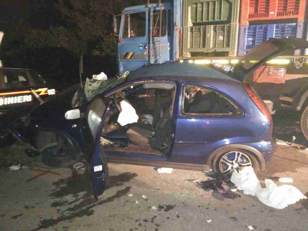 Tre feriti in un incidente in Contrada Bosco