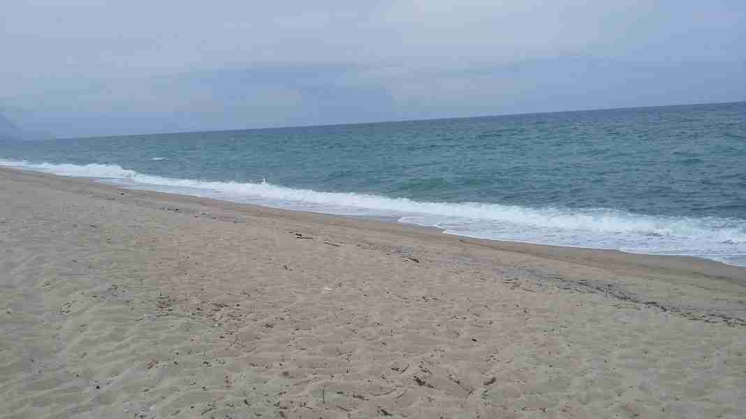 Gioia, FdI: «Mare impraticabile, agire subito per non compromettere la stagione»