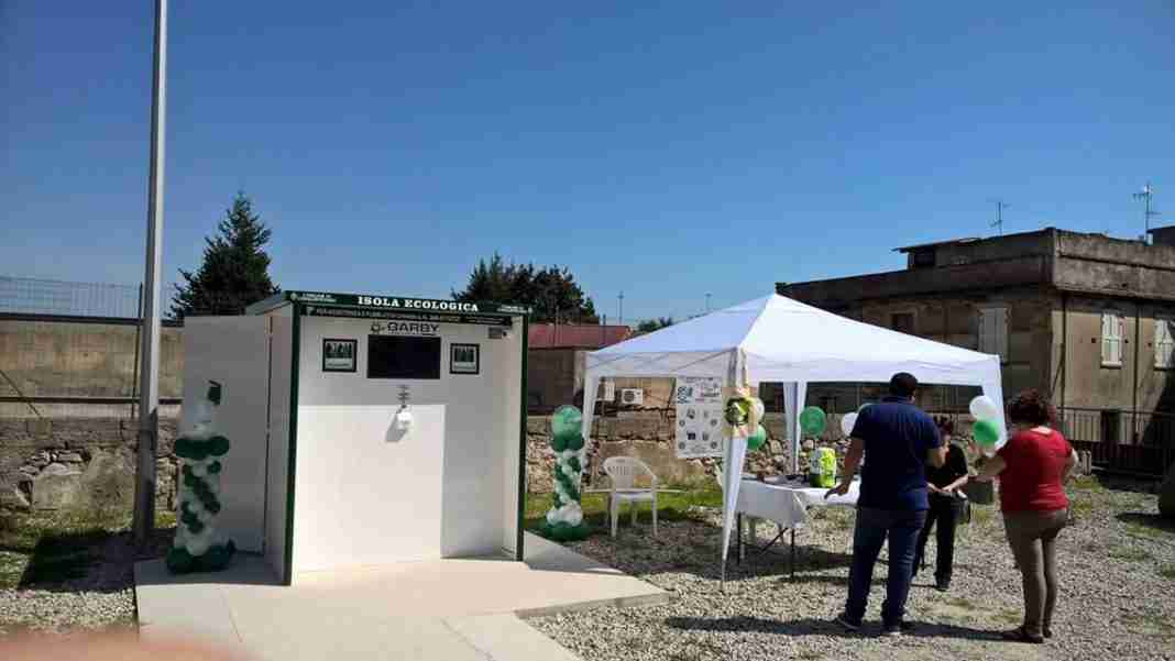Cinquefrondi: installato l’ecopoint per la raccolta della plastica