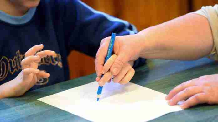 assistente educativo