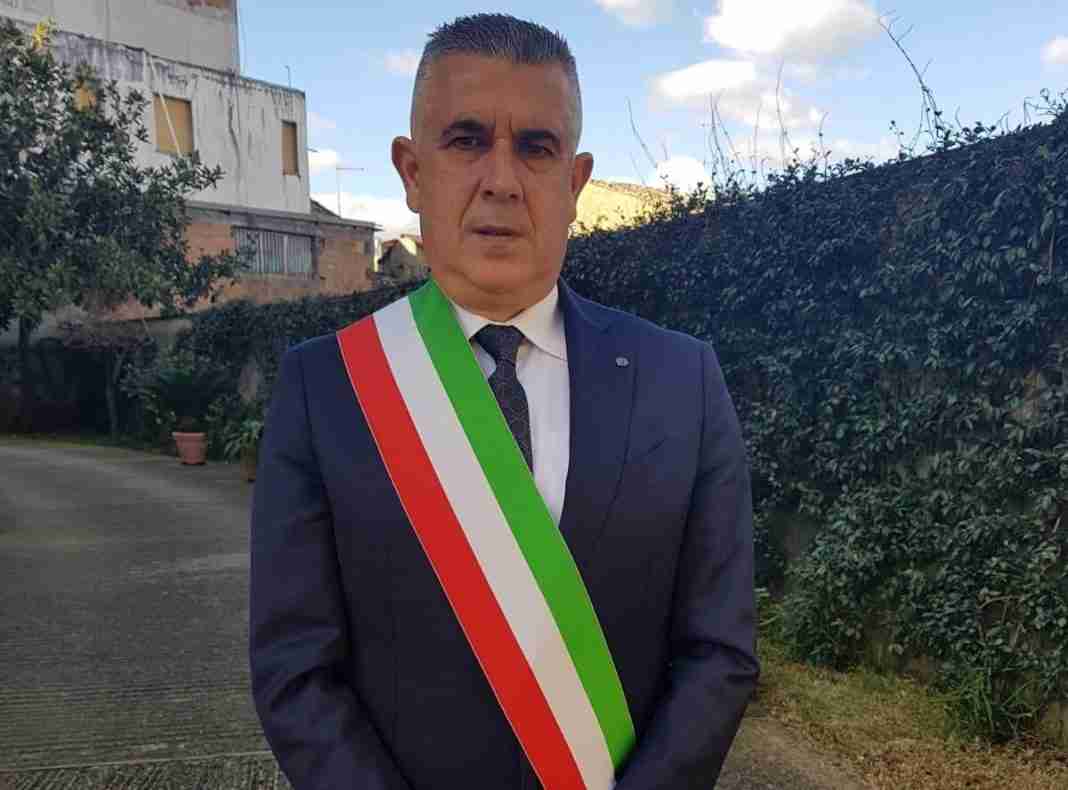 Fazzolari sospeso da Fratelli d’Italia
