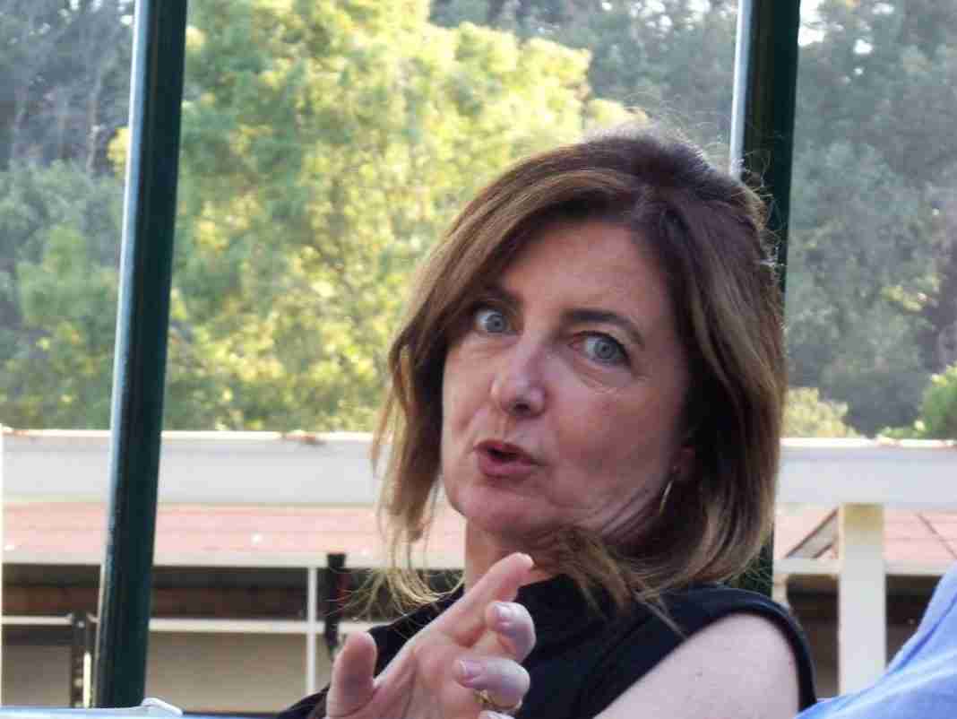 Rinviato lo spettacolo di Francesca Reggiani