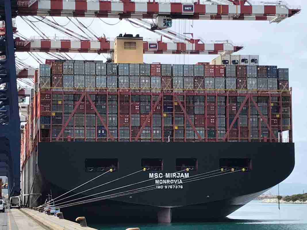 Gioia Tauro, crescita dei traffici al Porto. Aponte: «Miriamo ad essere il primo scalo del Mediterraneo»