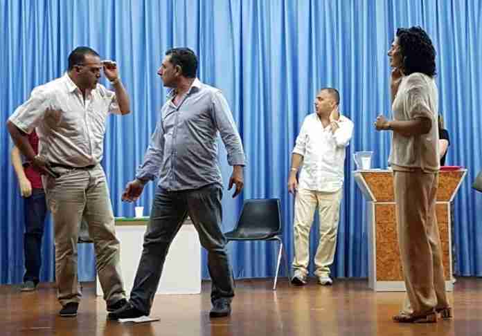 Parte del Cast de La barba alla morte