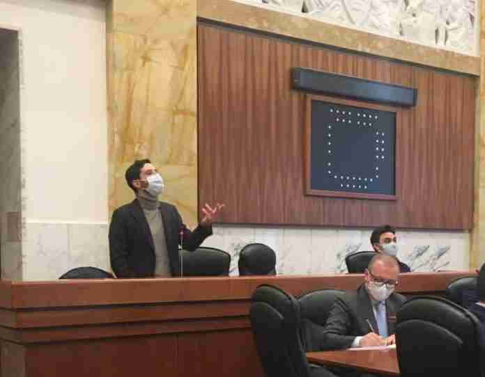 208C314D-7522-437C-8124-8C065B7B249F