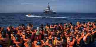 39 migranti soccorsi dalla Guardia Costiera e portati in salvo a Crotone