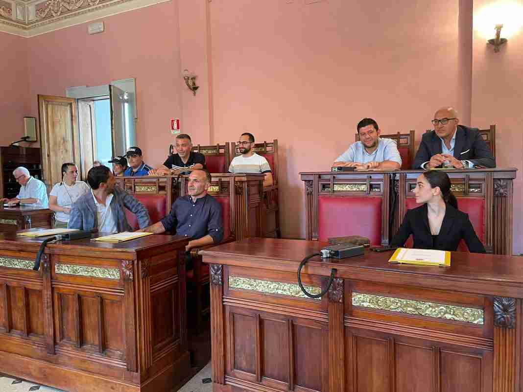 Palmi, la replica della maggioranza a FI: «Campagna elettorale finita, noi lavoriamo per la città»