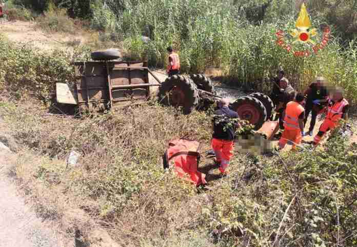 trttore-ribalta-morto-4-8-22_5684d