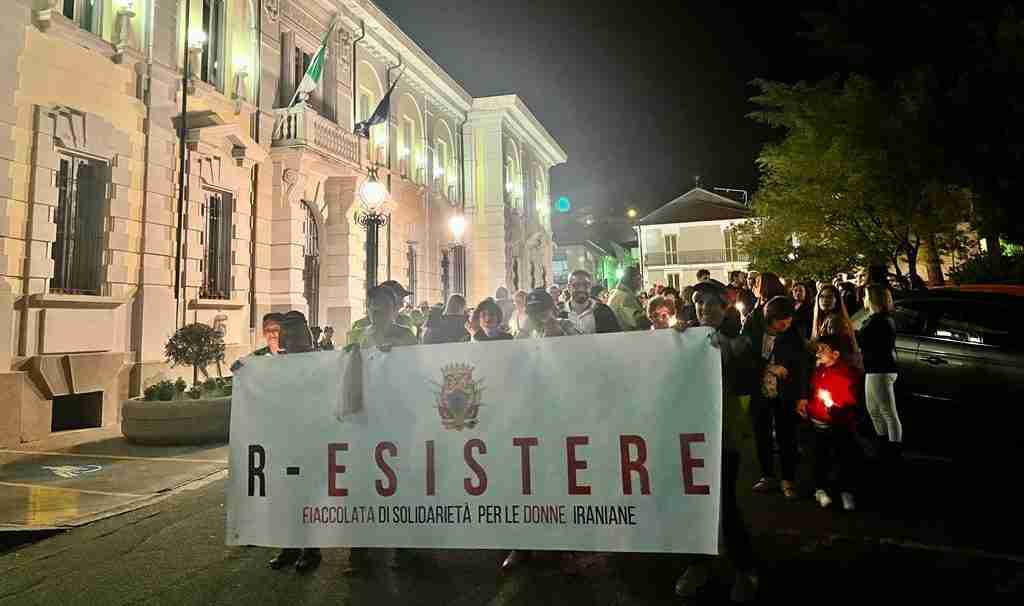 Parte da Palmi un messaggio di pace e solidarietà per le donne iraniane