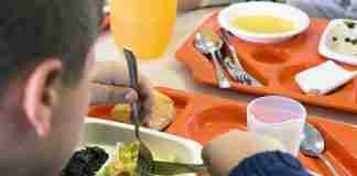 Ritardi nel servizio di erogazione della mensa scolastica, Polistena futura insorge: «I bambini resteranno a bocca asciutta»