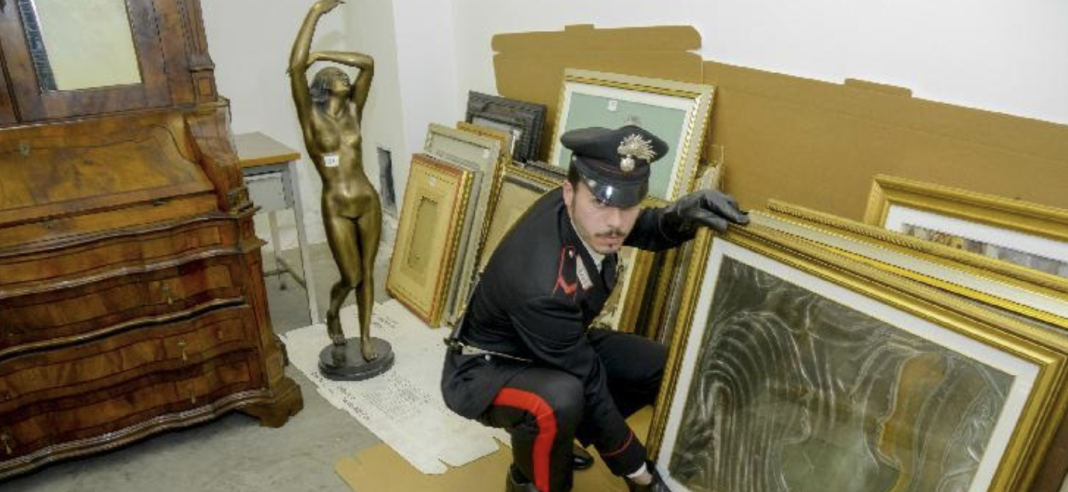 Reggio, recuperate dai Carabinieri 7 opere d’arte destinate al mercato illegale