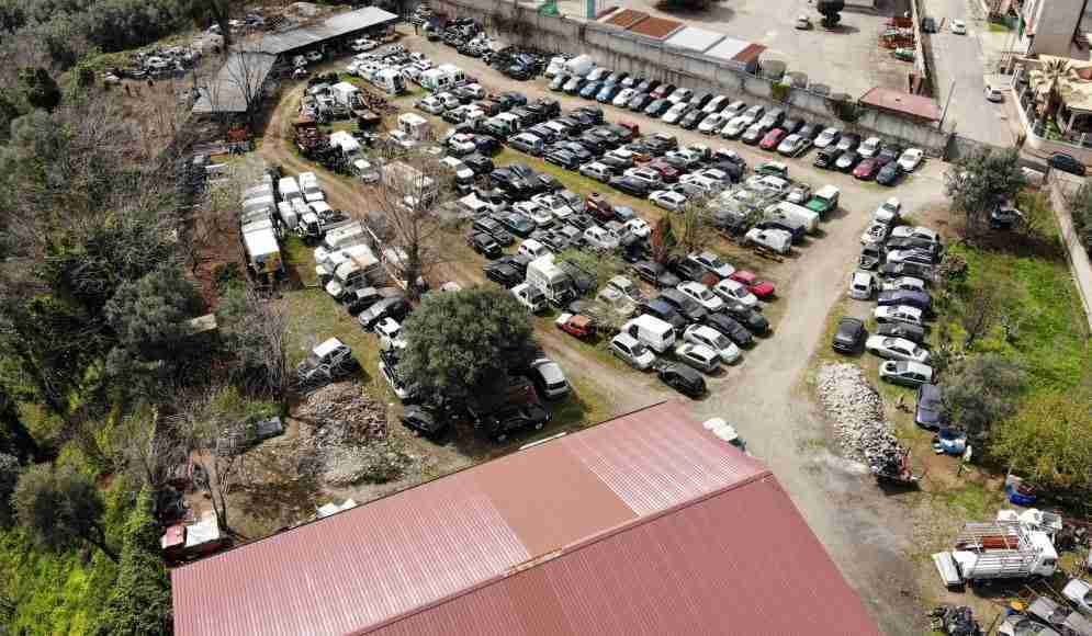 Oppido M., sequestrata un’area in località “Folari” per abbandono e smaltimento illecito di rifiuti