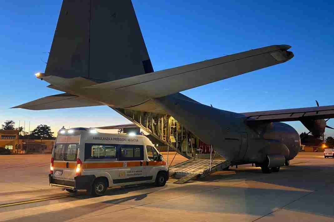 Volo d’urgenza da Lamezia a Napoli per salvare un bambino di 6 anni