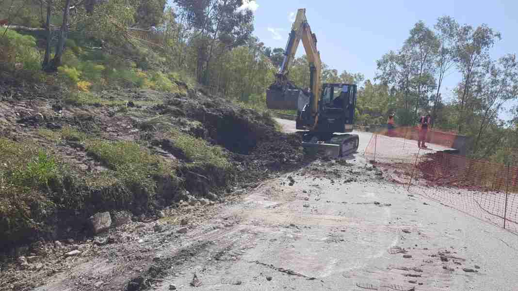 Frana sulla Sp 85, Metrocity al lavoro per il ripristino della viabilità tra Siderno, Agnana e Canolo