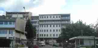 Ospedale di Vibo, crolla nella notte parte del controsoffitto