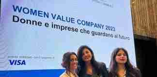 L’azienda Capitano abbigliamento trionfa al Women Value Company – VIDEO