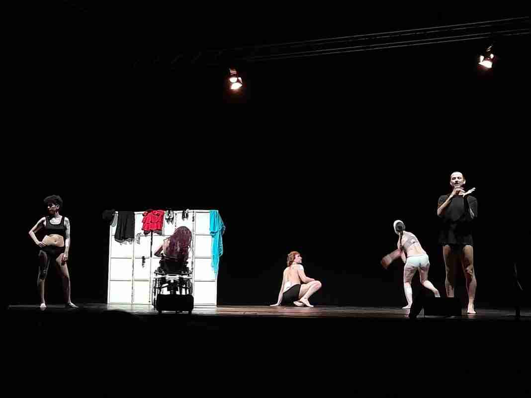 Palmi, sala gremita per “Freak Out!!!!”: un atto poetico oltre la disabilità