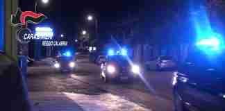 Rosarno, cade con l’auto in una scarpata: i Carabinieri lo salvano dalle lamiere