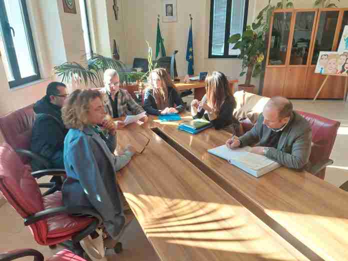 UNA RIUNIONE DI GIUNTA