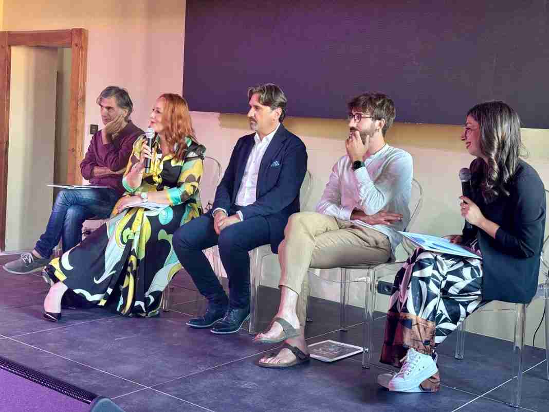 Riportare le comunità nelle piazze dei borghi con il teatro: presentata la seconda annualità di Calabria in Fabula