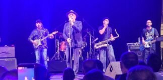 Palmi, Nino Frassica e Los Plaggers Band fanno il pieno di applausi