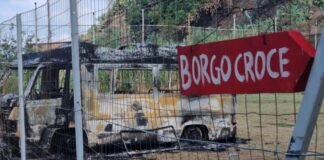 Pulmino bruciato a Borgo Croce, parte una raccolta fondi