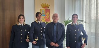 Il questore di Reggio Calabria accoglie tre neo commissarie della Polizia di Stato