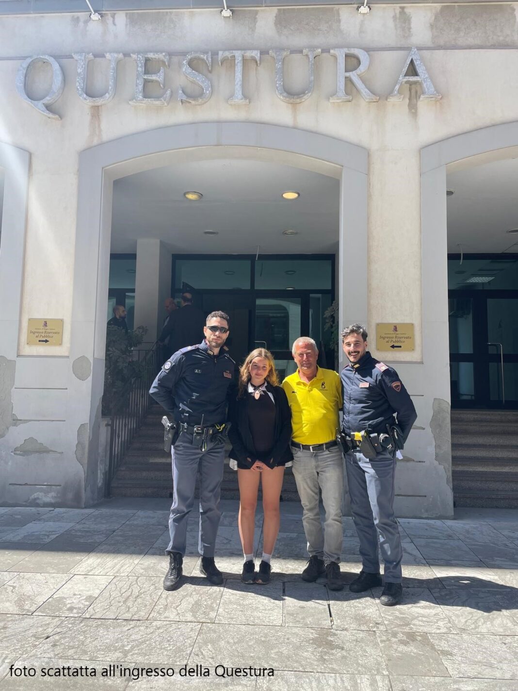 Reggio Calabria: turista derubata, la Polizia le restituisce tutto in tempi record