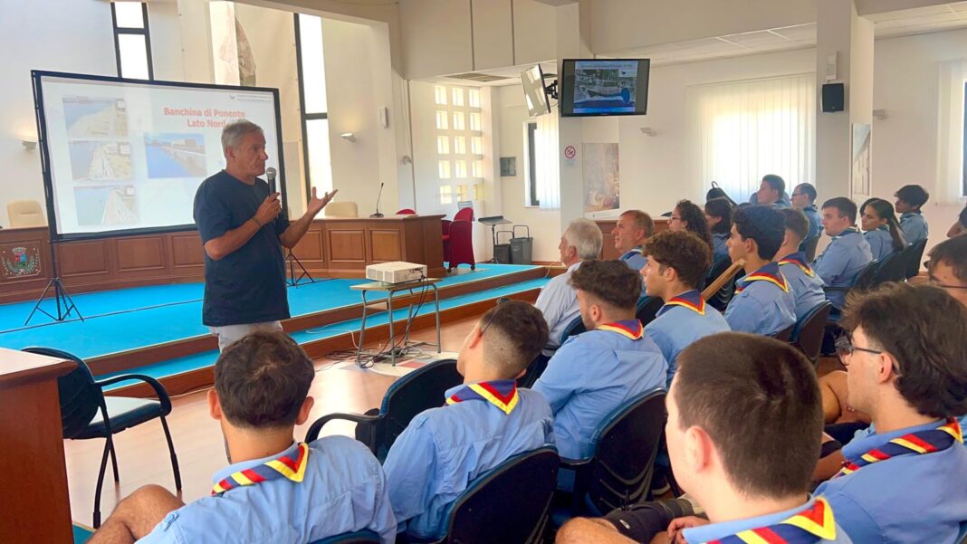 Gli scout Agesci scoprono il porto di Gioia Tauro: un viaggio tra infrastrutture e speranza