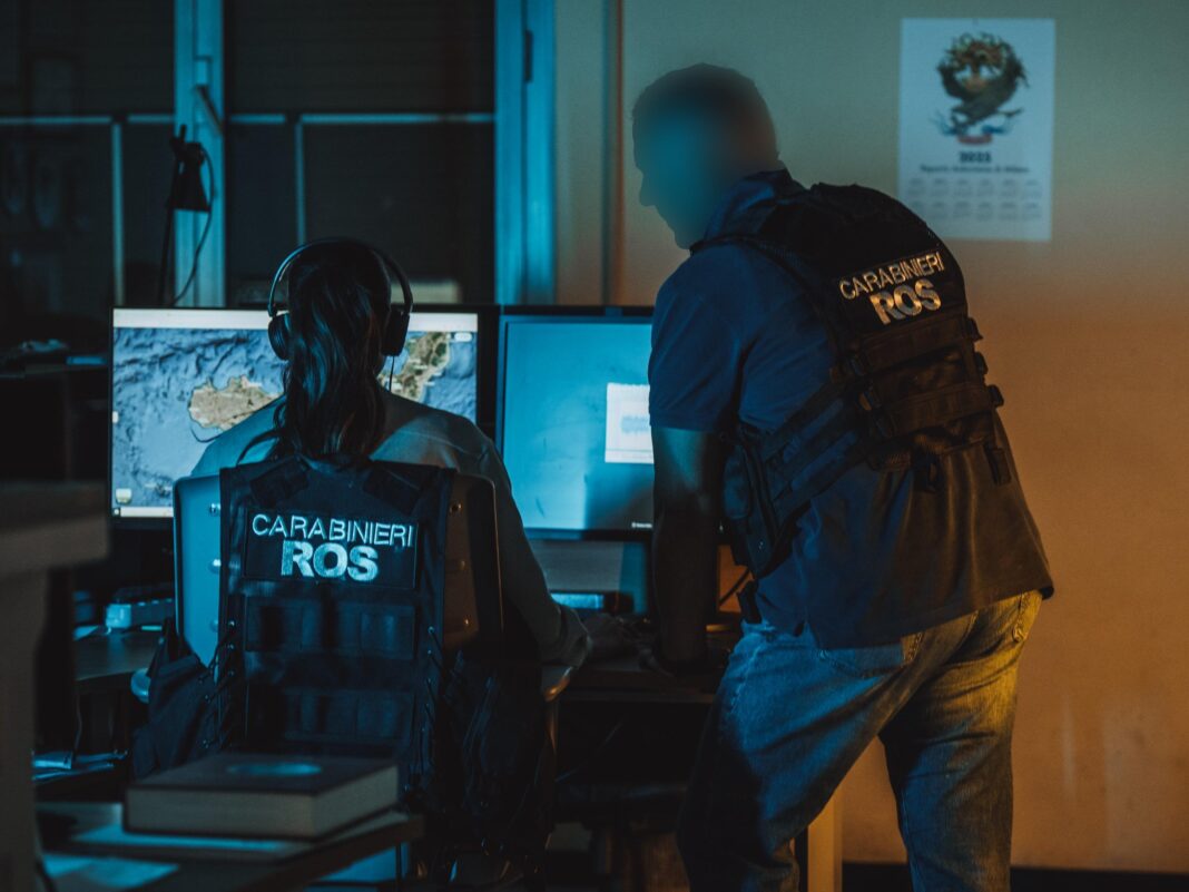 Mafia, Armi e Riciclaggio: La Procura di Reggio Calabria Colpisce la cosca Piromalli