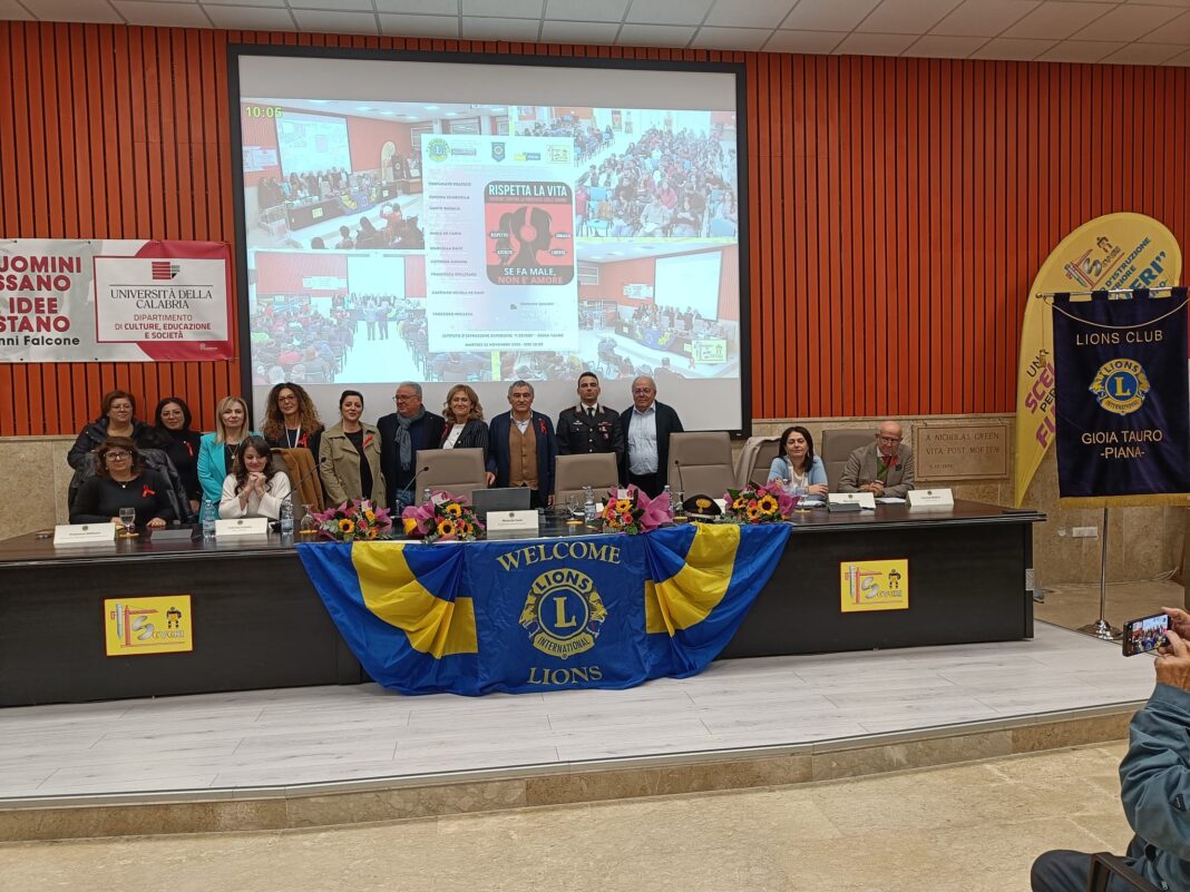 Gli studenti protagonisti al Service contro la violenza di genere all’Istituto Severi di Gioia Tauro