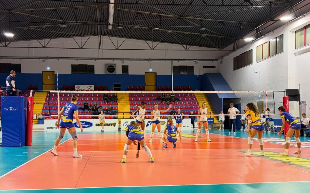 Franco Tigano Volley, grinta e cuore al PalaSurace di Palmi