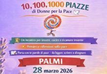 Palmi, “Le Donne che leggono” in piazza per la pace: fili, mani e voci unite nella rete nazionale delle “1000 Piazze”