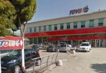 Rapina al Toys Center di Reggio Calabria: arrestati i due presunti autori