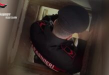 Palmi, scoperto bunker sotterraneo in un casolare: un arresto e arsenale sequestrato dai Carabinieri
