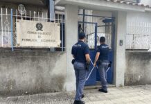 Polistena, la Polizia denuncia tre minorenni trovati con coltelli e pistola ad aria compressa