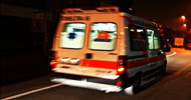 ambulanza-notte-650x341
