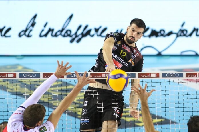 Attacco Enrico Diamantini