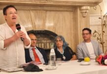 Si è svolta a Scilla l’inaugurazione della Mostra “I Miei Fiori” dell’artista Adele Canale