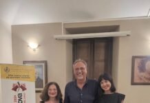 E’ stato presentato a Taurianova il libro “Dove il mondo trattiene” di Roberto Longordo