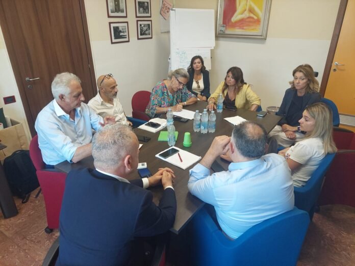 una riunione con ETS del Polo(1)