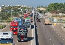 A me interessa. Io ci metto la faccia! Diciotto consiglieri della Piana portano le istanze diagricoltori e autotrasportatori nei Consigli comunali arriva a bari la protesta degli autotrasportatori presidio sotto la regione