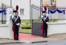 Sventata truffa del falso carabiniere a San Ferdinando, il sindaco Gaetano si congratula picchetto stazione cc di san ferdinando