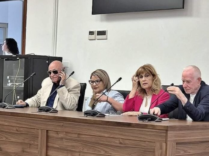 risveglio minoranza risveglio minoranza