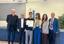 Liceo Volta di Reggio Calabria, a Carmelo Branca il Premio di Studio Girolamo Tripodi 2025-2026 whatsapp image 2026 10 15 at 12.50.28 (2)